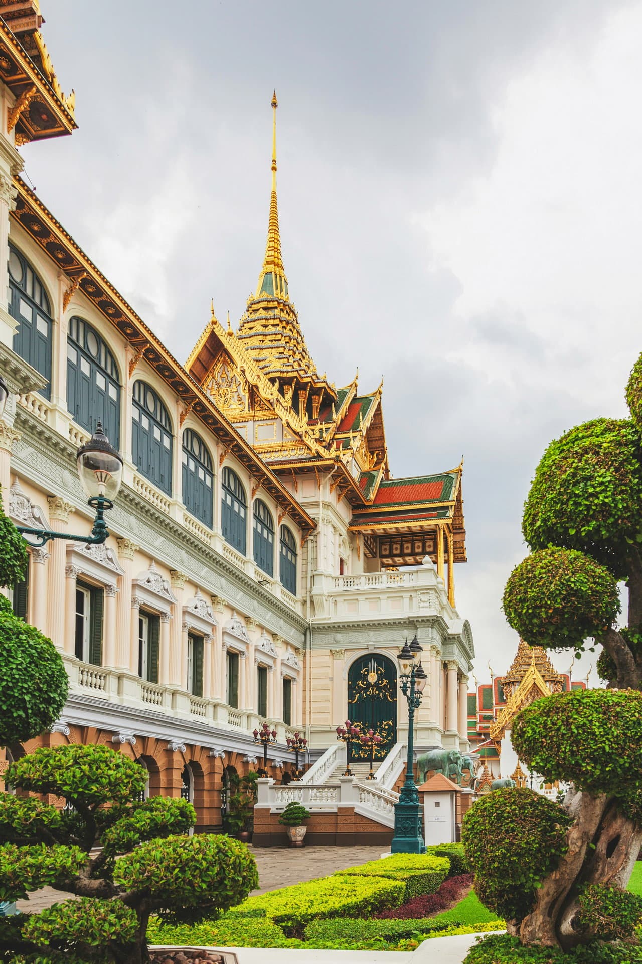 Grand Palace & Temples Walk 3