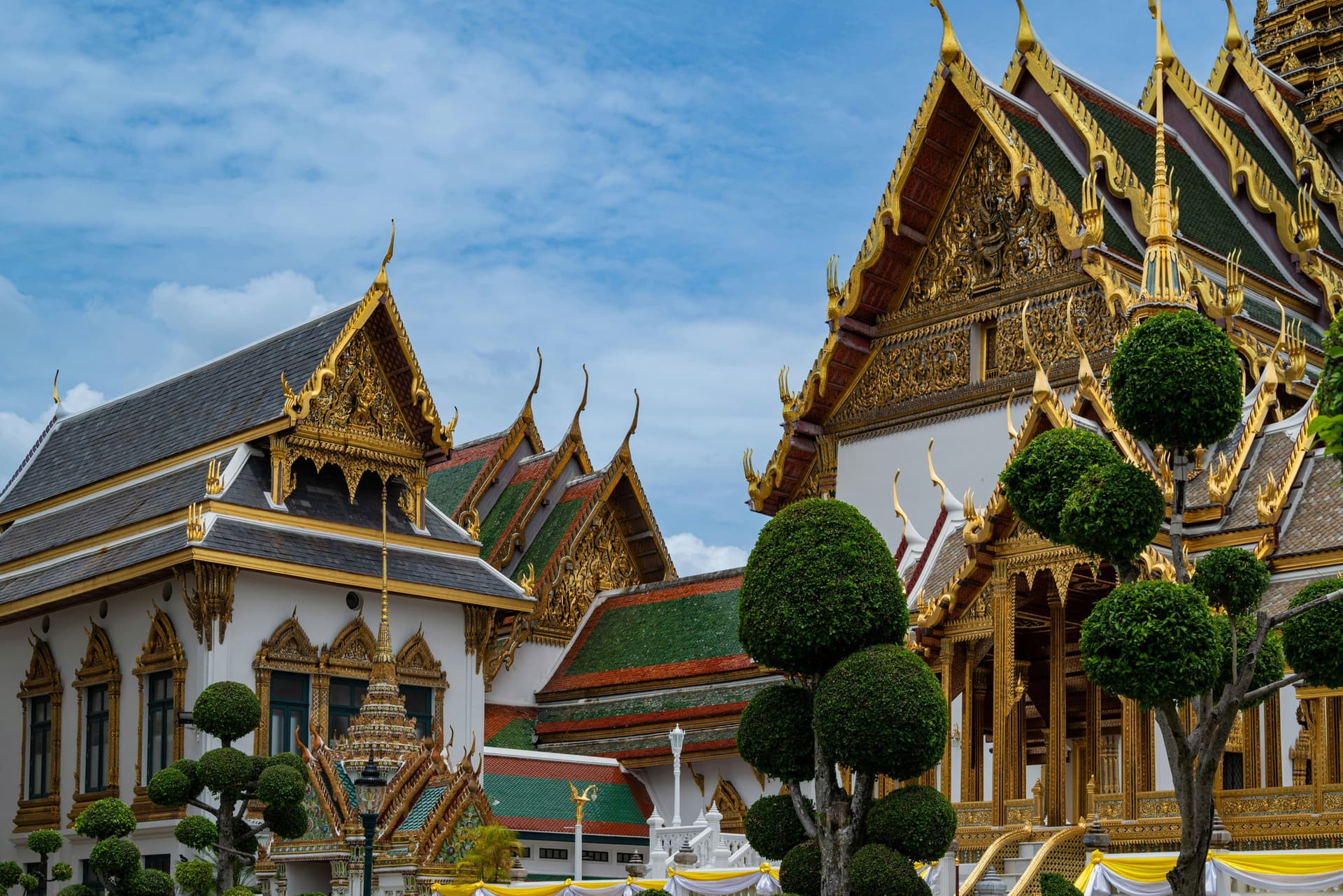 Grand Palace & Temples Walk 6