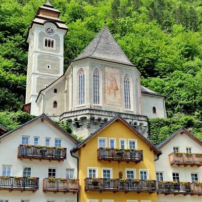 Iglesia Parroquial Católica María am Berg