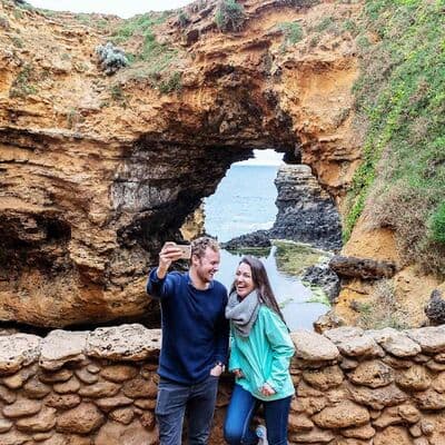 द ग्रोटो