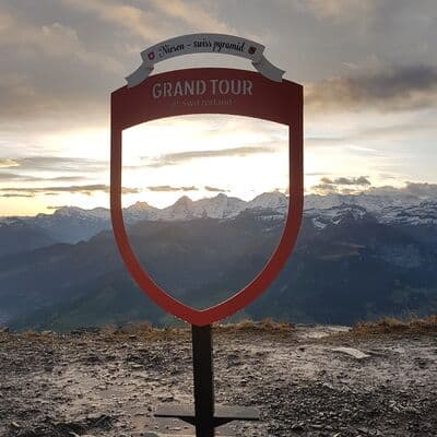 Niesen - La Pirámide Suiza