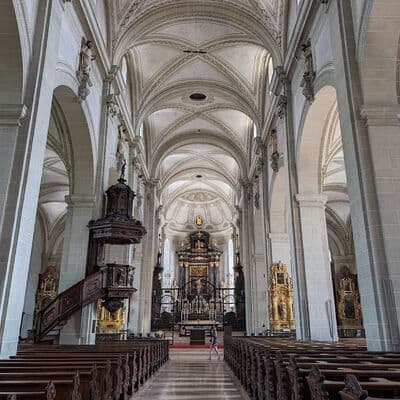 Hofkirche San Leodegario