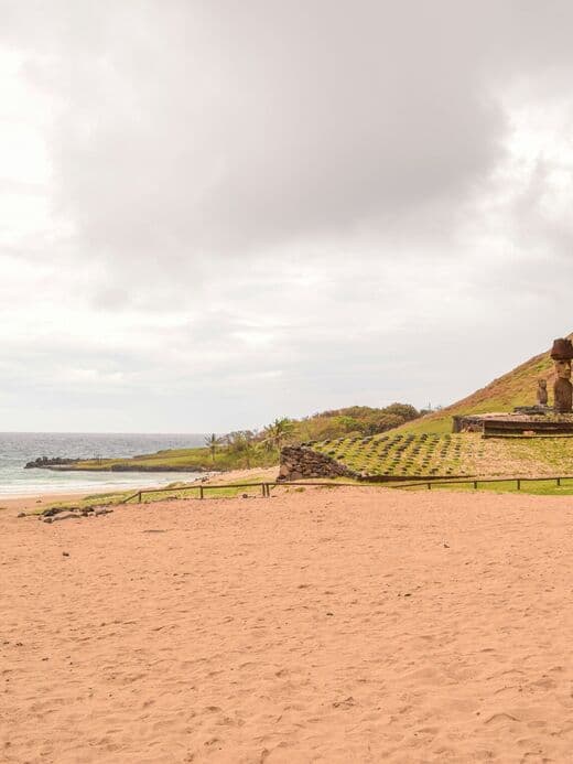 Playa Anakena