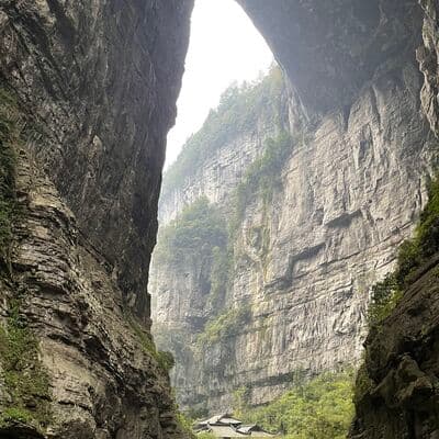 Parque Nacional del Karst de Wulong (Tres Puentes Naturales)