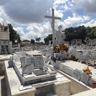 Cementerio de Colón