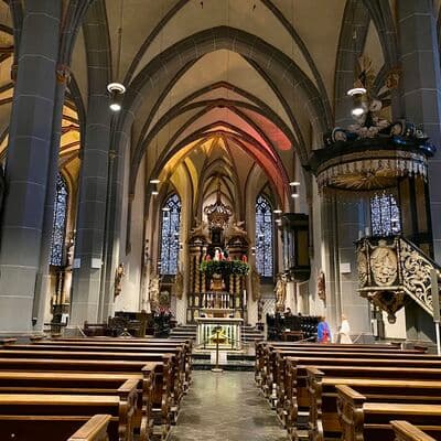 بازيليكا القديس لامبرتوس