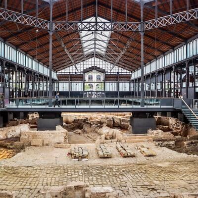 エル・ボルン文化センター