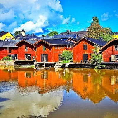 Casas Rojas de la Orilla de Porvoo