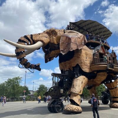 द्वीप की मशीनें