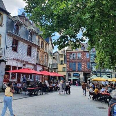 Площадь Сент-Анн