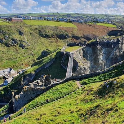 Замок Тинтагель