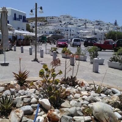 Paros
