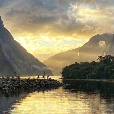 मिलफोर्ड साउंड क्रूज