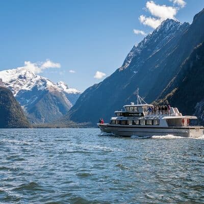 माइटर पीक