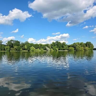 ヘラストラウ公園