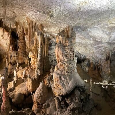 Постойнска яма