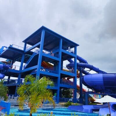 Splash Jungle Waterpark