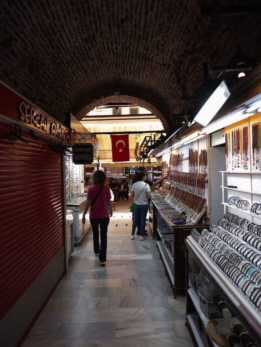 Базар Кемеральти