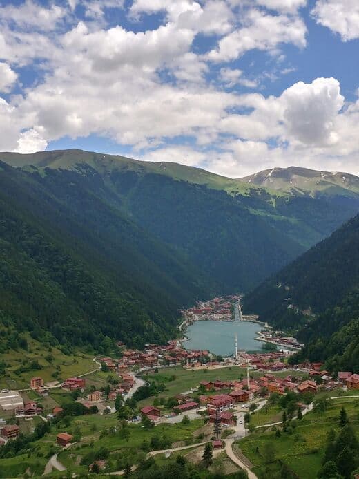 Lago Uzungol