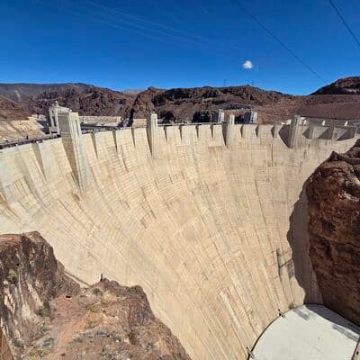 Presa Hoover