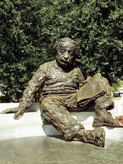 Monumento a Albert Einstein